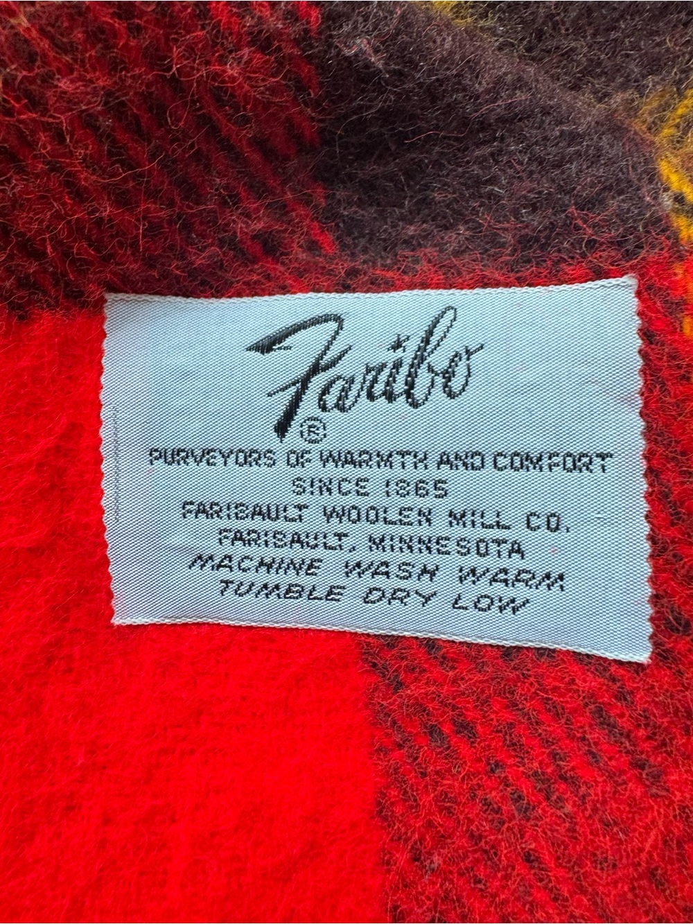 Vintage Faribault Faribo Woolen Mill Red Tartan Plaid Wool Blanket Throw 55”X62” - Picture 6 of 6